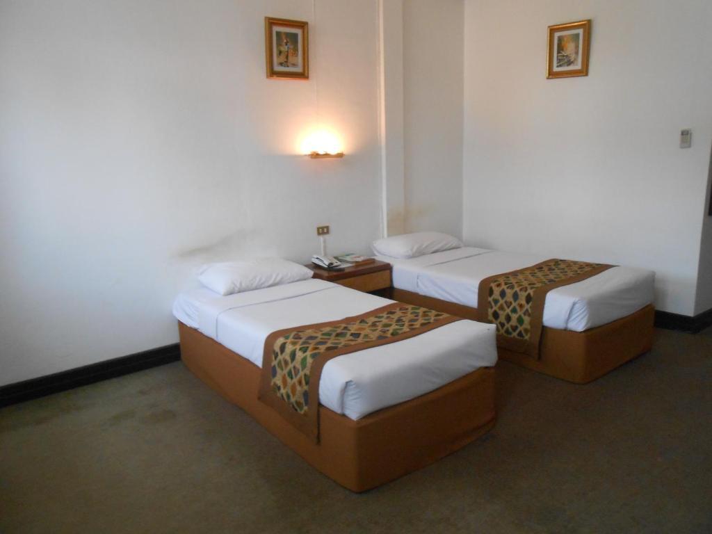 Lao Hotel Vientiane Buitenkant foto