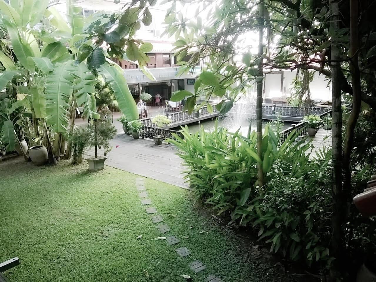 Lao Hotel Vientiane Buitenkant foto